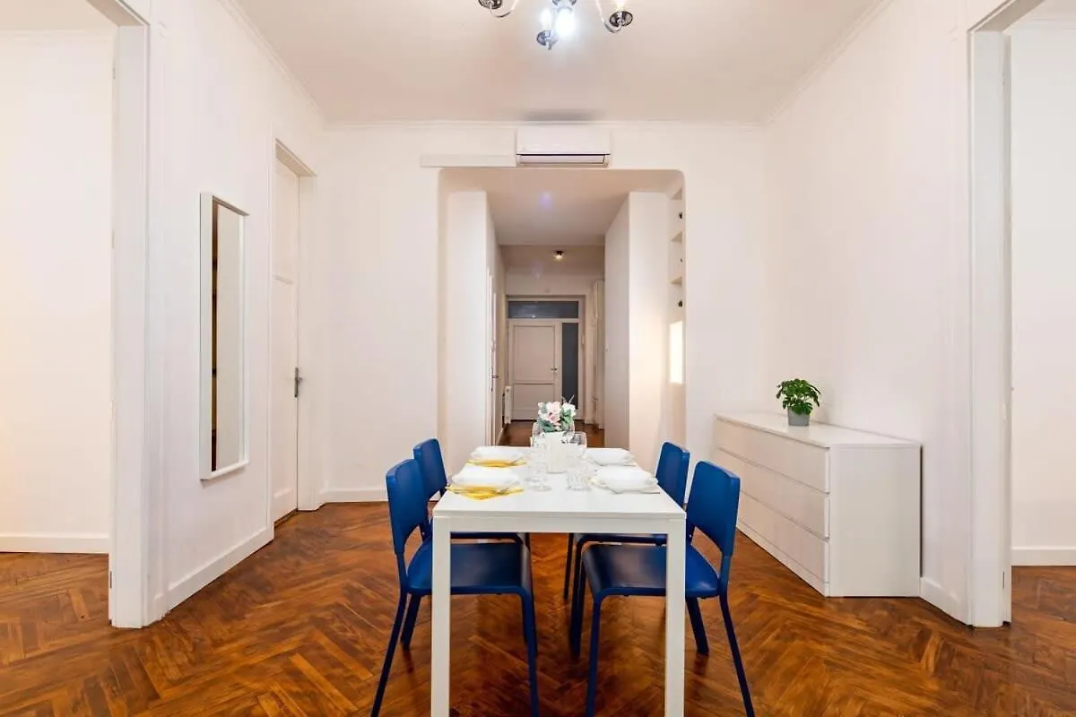 Super Central - New - Comfy Home Budapest Apartment