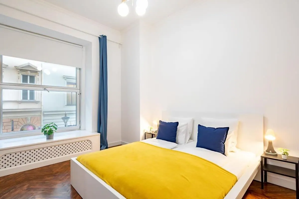 Super Central - New - Comfy Home Budapest 0*,