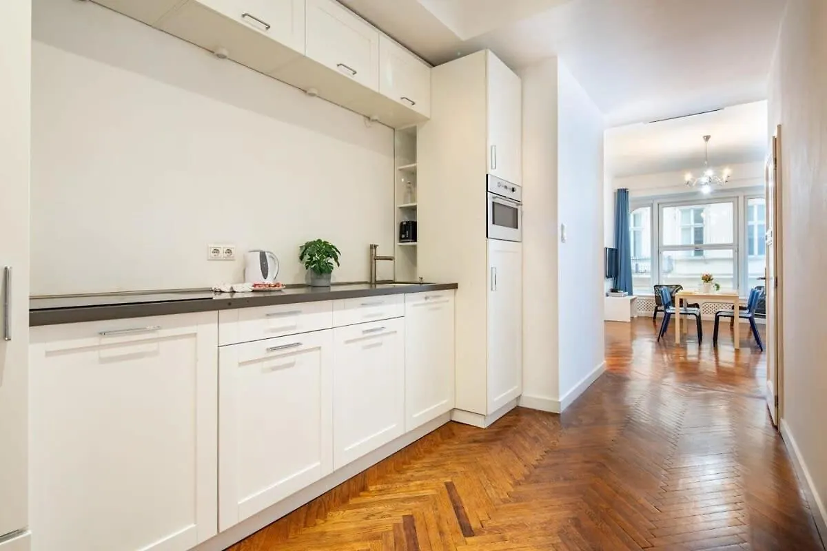 Super Central - New - Comfy Home Budapest Apartment